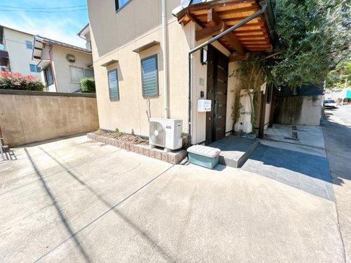 京都市右京区鳴滝松本町の中古一戸建て