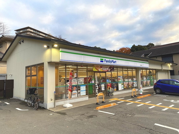 右京区梅ケ畑亀石町 倉庫(ファミリーマート京都原谷店)