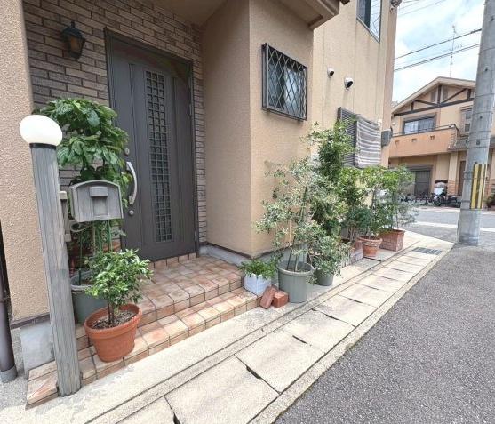 京都市右京区嵯峨野投渕町の中古一戸建て