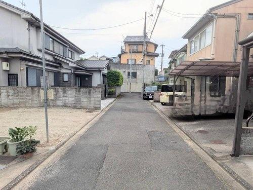 右京区龍安寺西ノ川町 新築戸建(前面道路含む現地写真)