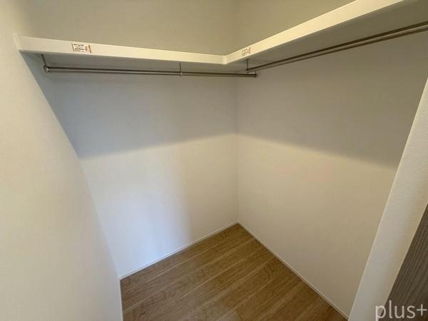 右京区梅津開キ町 新築戸建(収納)