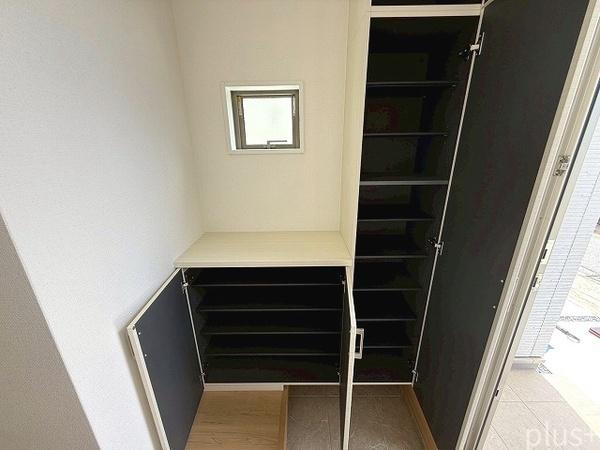 北区大宮薬師山東町1号地 新築戸建(玄関)