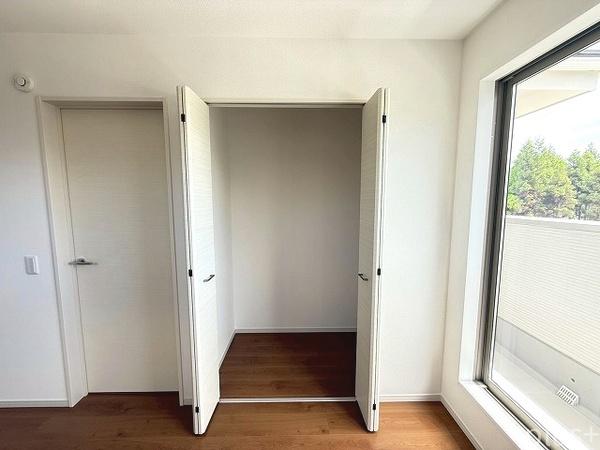 北区大宮薬師山東町2号地 新築戸建(収納)