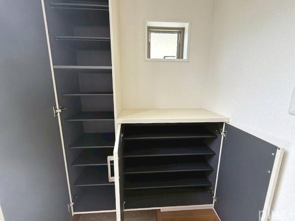 北区大宮薬師山東町2号地 新築戸建(収納)