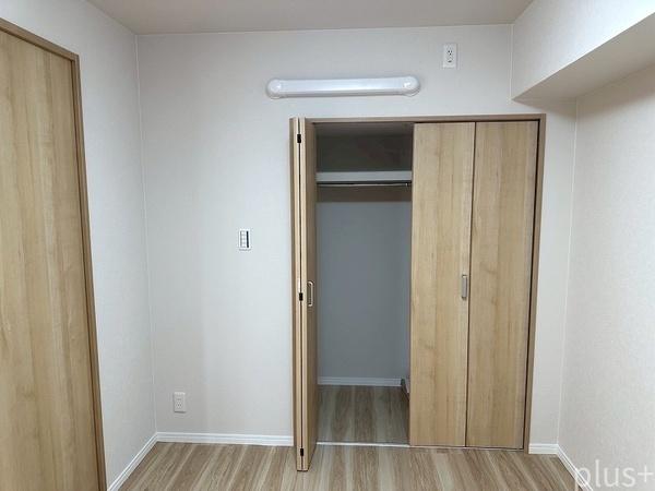 二条プラザ(洋室)