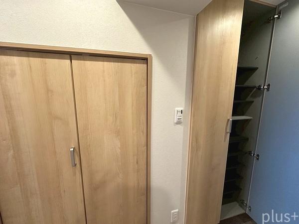 二条プラザ(収納)