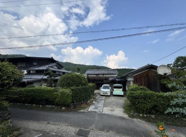 右京区梅ケ畑猪ノ尻町　中古戸建