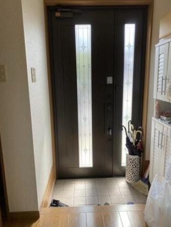 京都市右京区梅津罧原町の中古一戸建て(玄関)