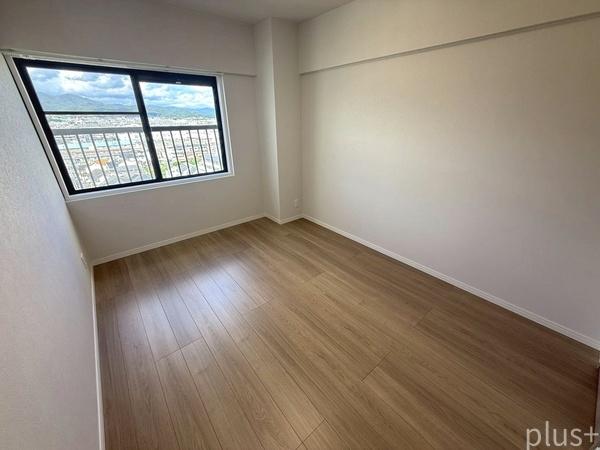 嵐山ロイアルハイツ3号棟