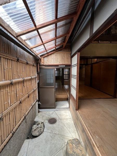 北区小山下総門町　中古テラス