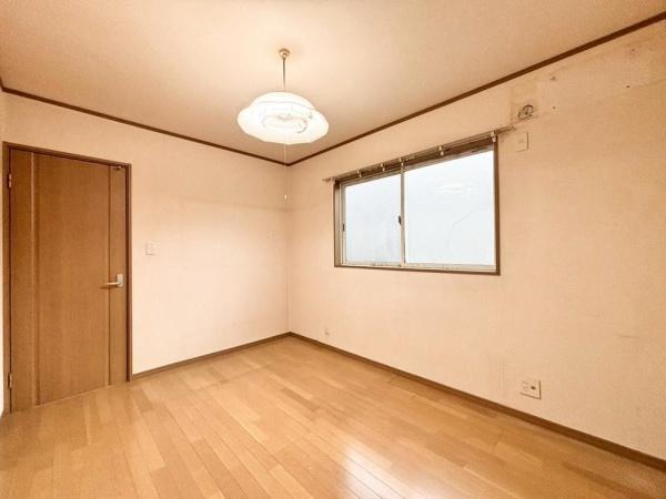 京都市右京区太秦西野町の中古一戸建て