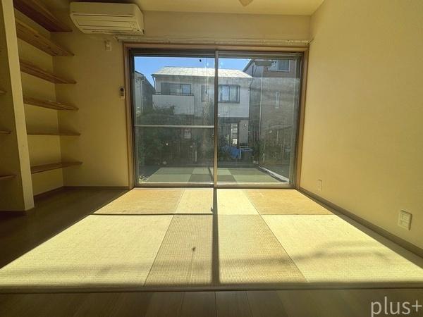 京都市右京区嵯峨折戸町の中古一戸建て(リビング)