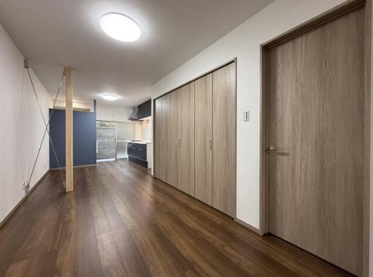 京都市上京区馬喰町の中古一戸建て(リビング)