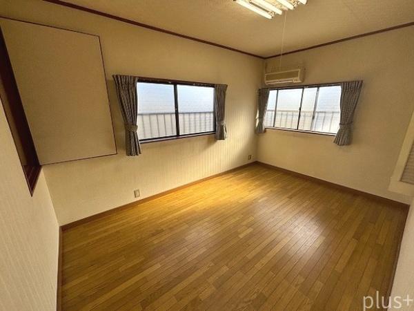 右京区花園岡ノ本町　中古戸建