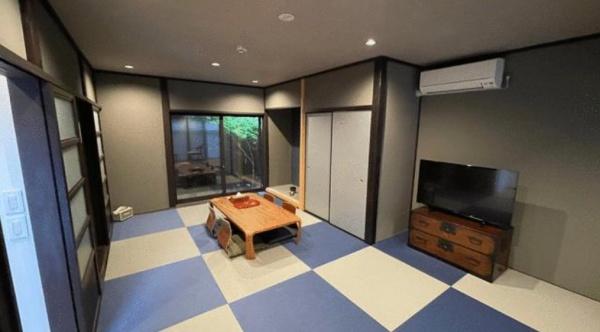 中京区壬生森町　中古テラス