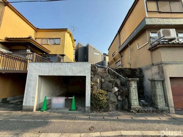 右京区太秦朱雀町　新築戸建