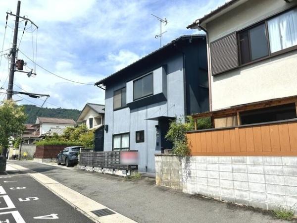 京都市右京区嵯峨釈迦堂門前南中院町の中古一戸建て
