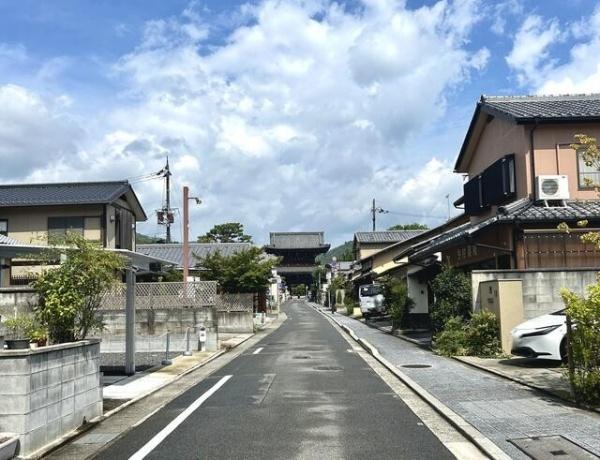 京都市右京区嵯峨釈迦堂門前南中院町の中古一戸建て