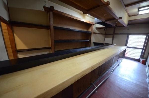 北区小山東元町　店舗付中古戸建