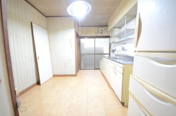 北区小山東元町　店舗付中古戸建