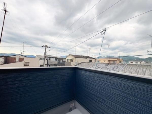右京区太秦安井藤ノ木町　新築戸建