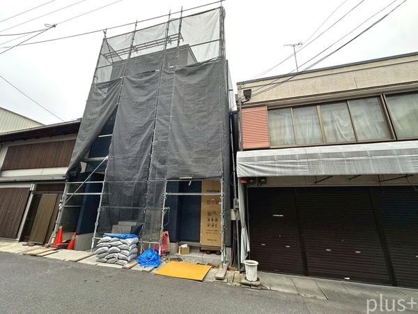 右京区太秦安井藤ノ木町　新築戸建