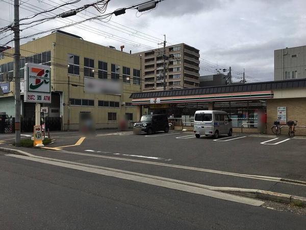 リソシエ・ヴァリエ西院(セブンイレブン西院月双町店)