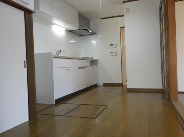 右京区太秦堀ケ内町　中古テラス