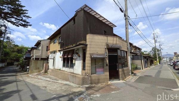右京区太秦蜂岡町　店舗付中古戸建