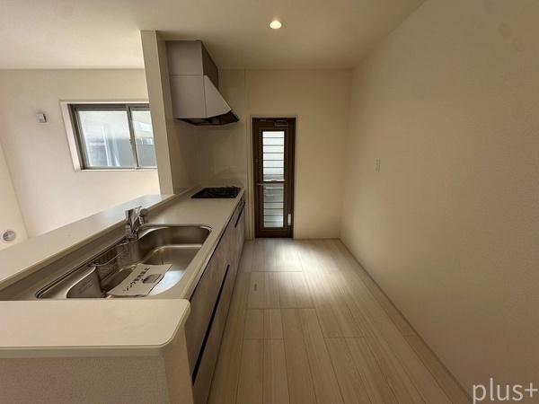 右京区常盤草木町　新築戸建