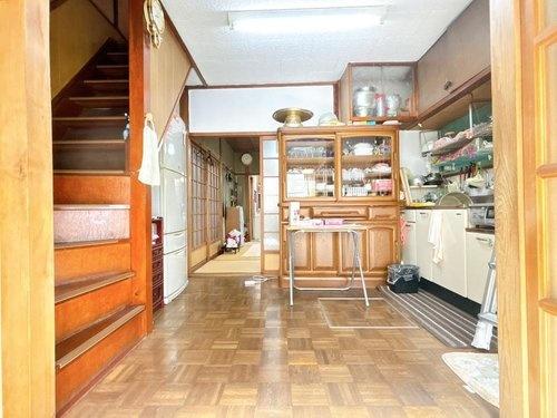 中京区壬生下溝町　中古テラス