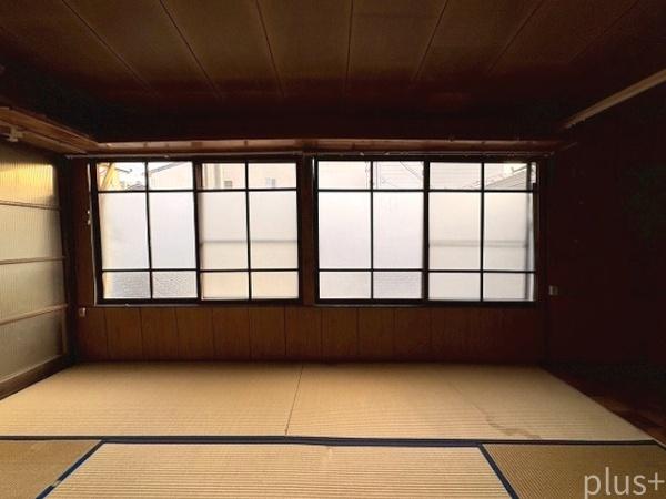 道正町　路地奥のひらや