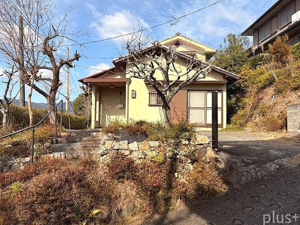 山越巽町の日本家屋