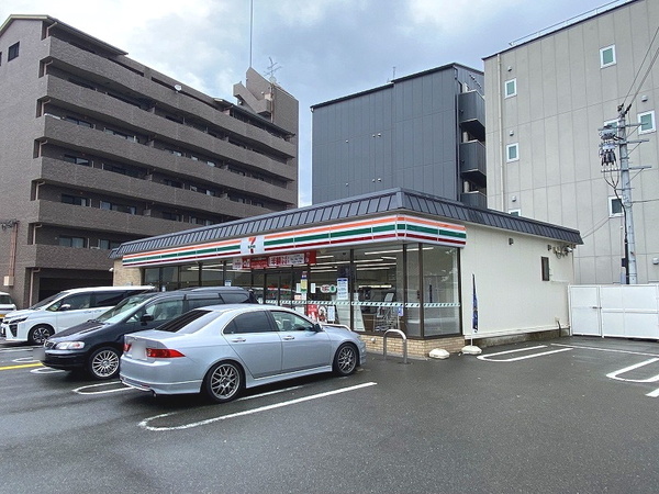 京都市右京区西京極午塚町の土地(セブンイレブン高辻葛野西通店)