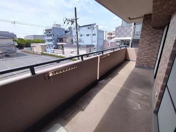 ライオンズマンション西院