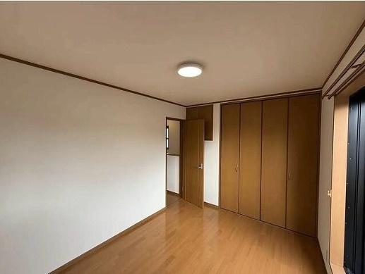 京都市右京区嵯峨広沢南下馬野町の中古一戸建て