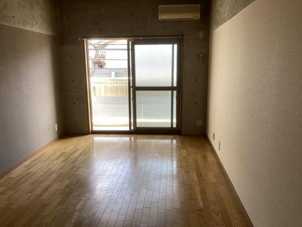 右京区谷口園町　一棟マンション