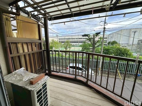 右京区太秦小手角町　中古テラス