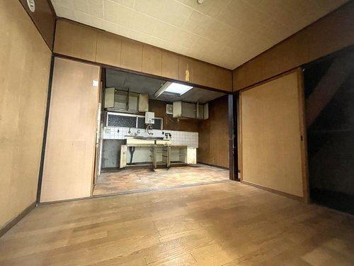 北区紫野西藤ノ森町　店舗付戸建