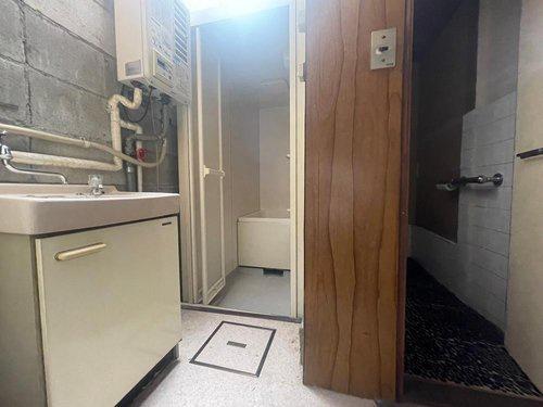北区紫野西藤ノ森町　店舗付戸建