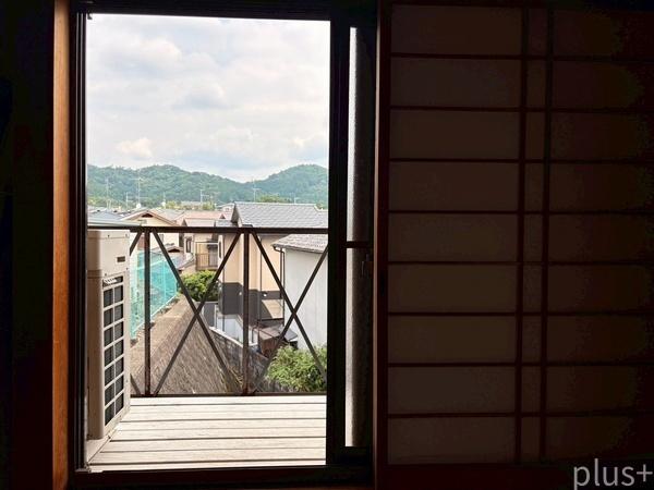 御室の奥まった家