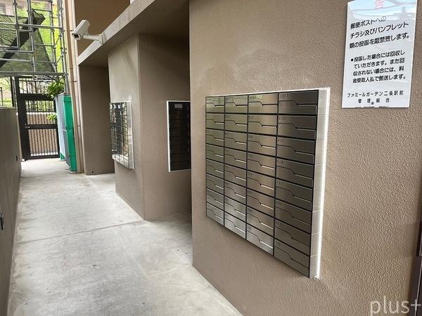 ファミールガーデン二条駅前　西棟