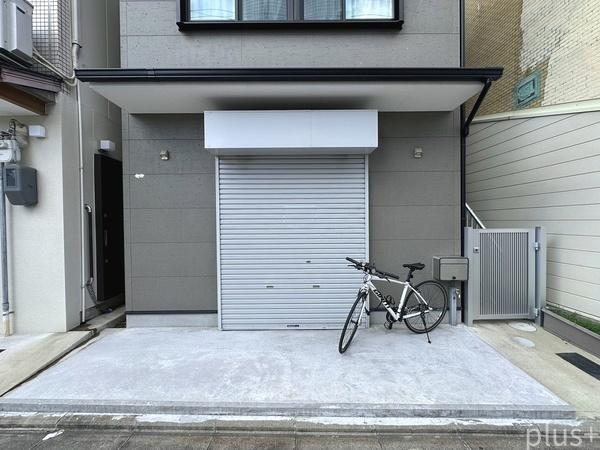 北区紫野中柏野町　店舗付戸建