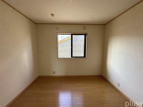 京都市右京区花園中御門町の中古一戸建て