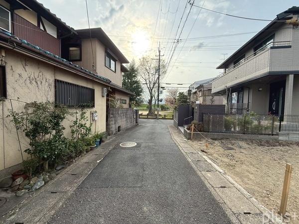 京都市右京区西京極東衣手町の土地