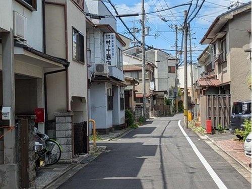 京都市右京区太秦安井西裏町の土地