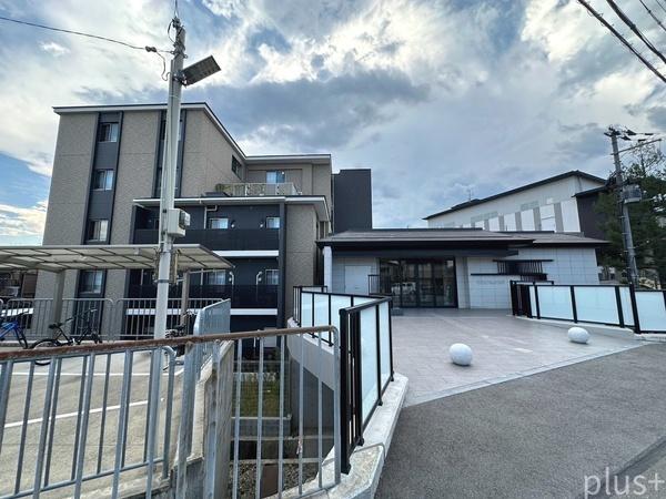 プレサンスロジェ太秦天神川Ⅱ