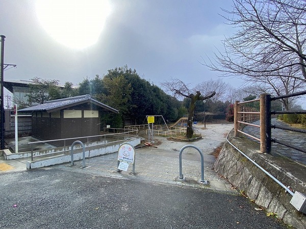 京都市右京区鳴滝宅間町の土地(広沢池公園)