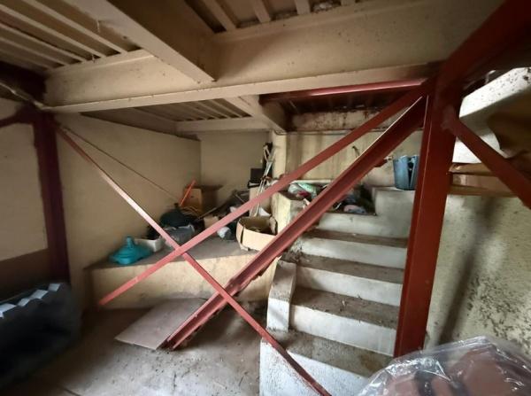 北区衣笠北荒見町　店舗付戸建