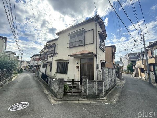 厨子奥角地の家